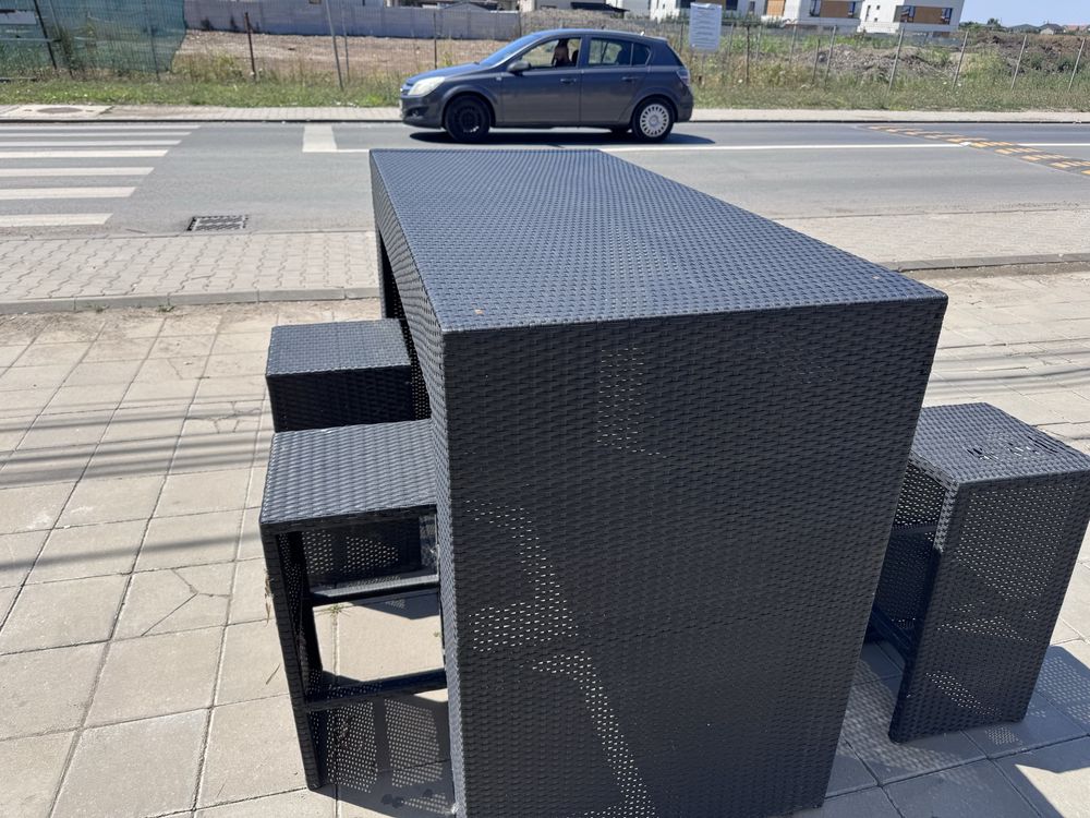 Mobilier gradina cu 5 scaune