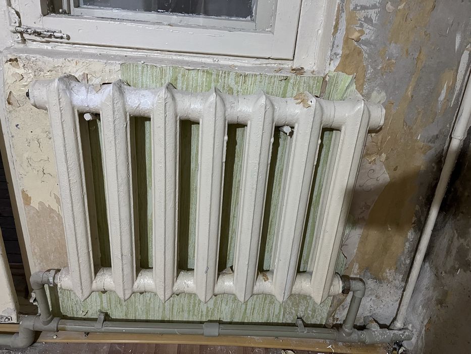 Продажа чугунной батареи