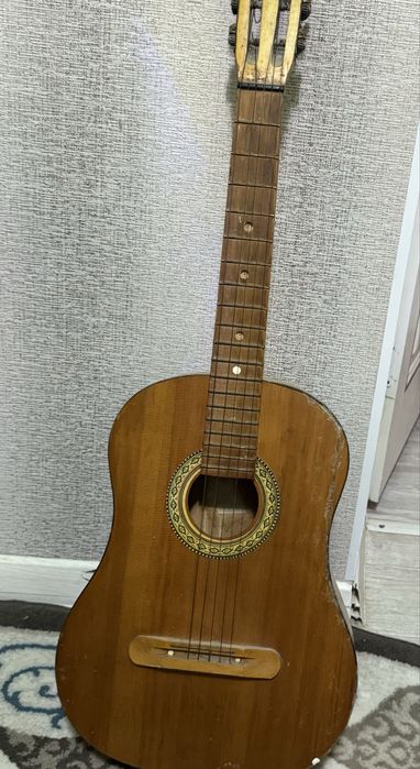 Продам две гитары