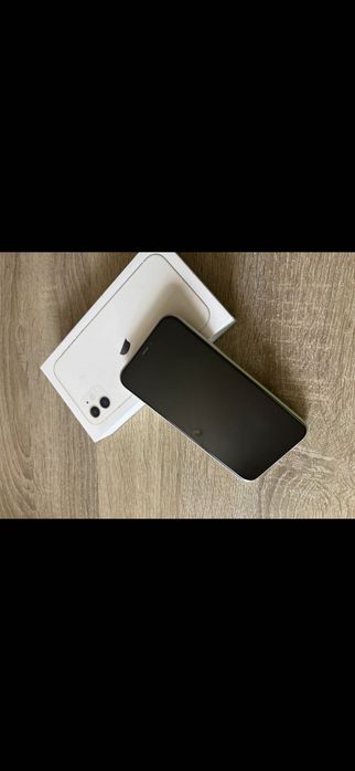 iPhone 11 ! Като нов !!!