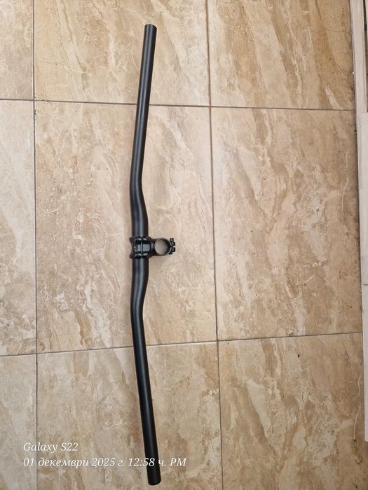 Продавам кормила и лапи от Canyon stoic