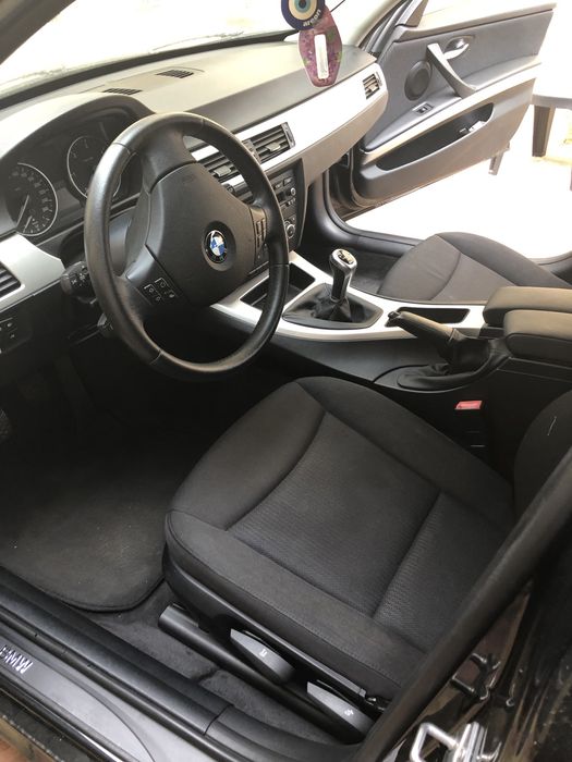 bmw e91 318d 143cp impecabil proprietar