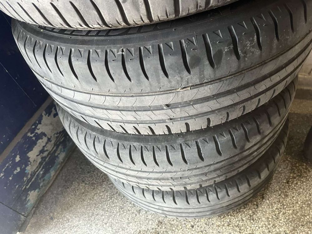 4бр гуми Michelin със джанти за Пежо