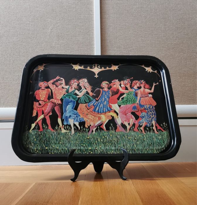 Антикварен поднос с танцова сцена , метално художествено табло красиво