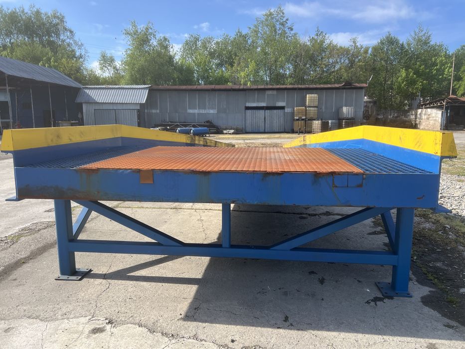 Vand rampa auto descarcare marfa