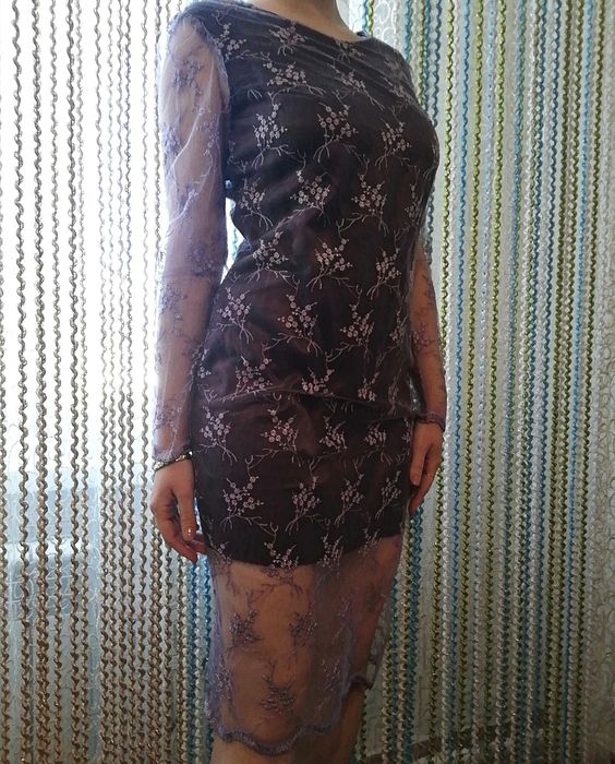 Продам гипюровое платье