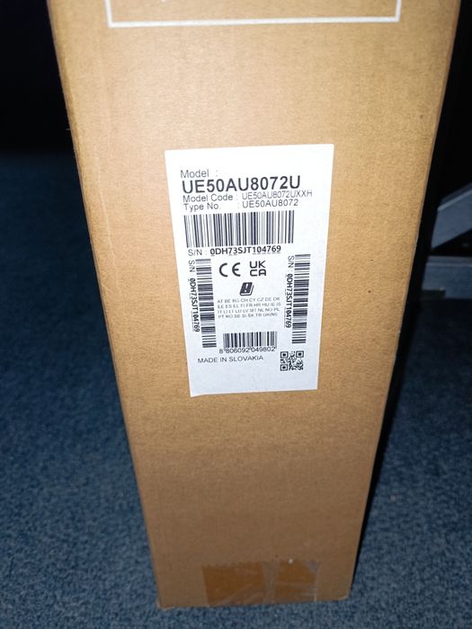 Самсунг UE50AU8072U