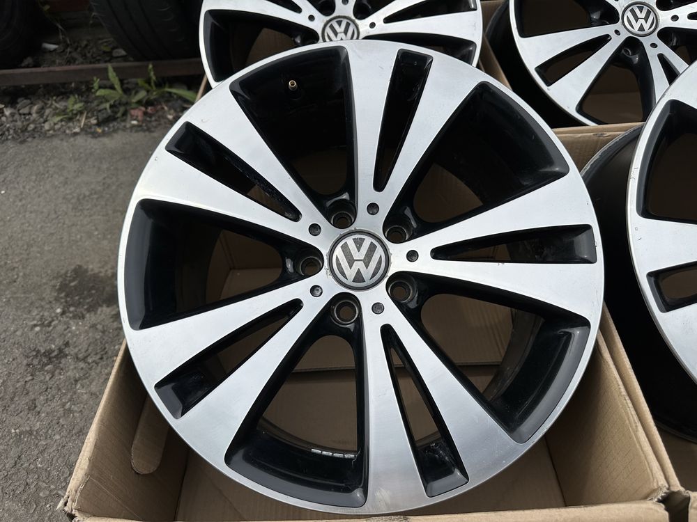 Jante originale OEM VW Passat Tiguan Golf - 5x112 R18