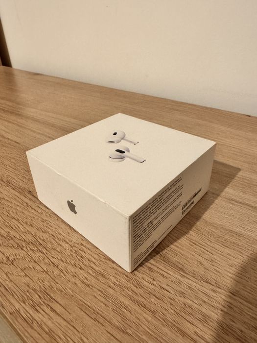 Продавам чисто нови Apple AirPods Pro 2 (USB-C)