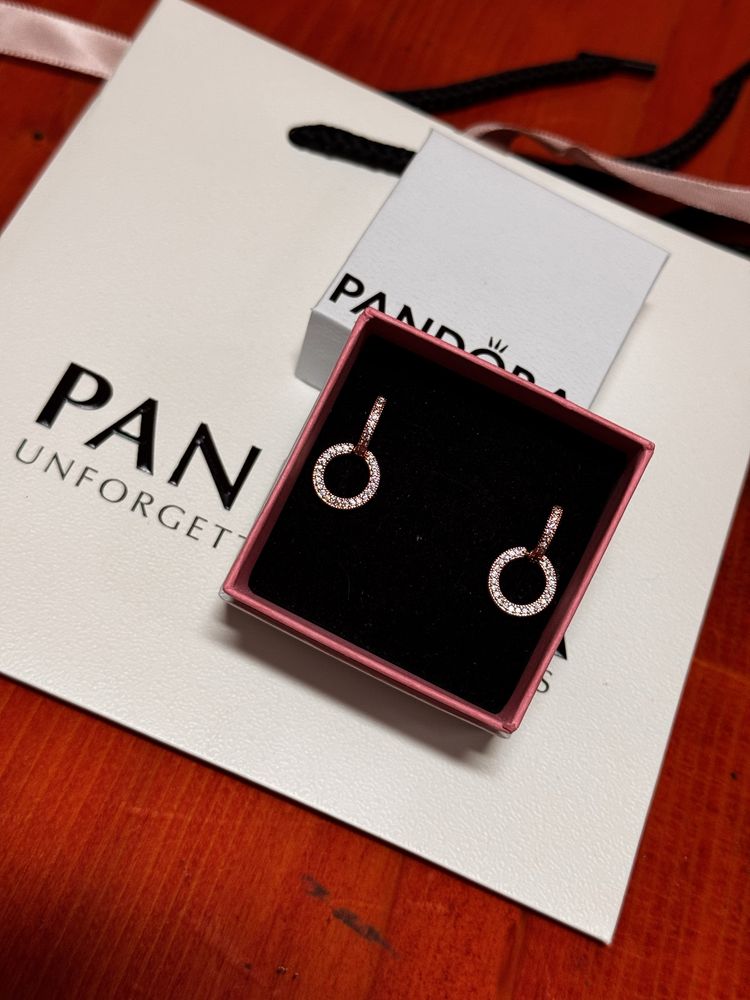 Пандора обеци Pandora