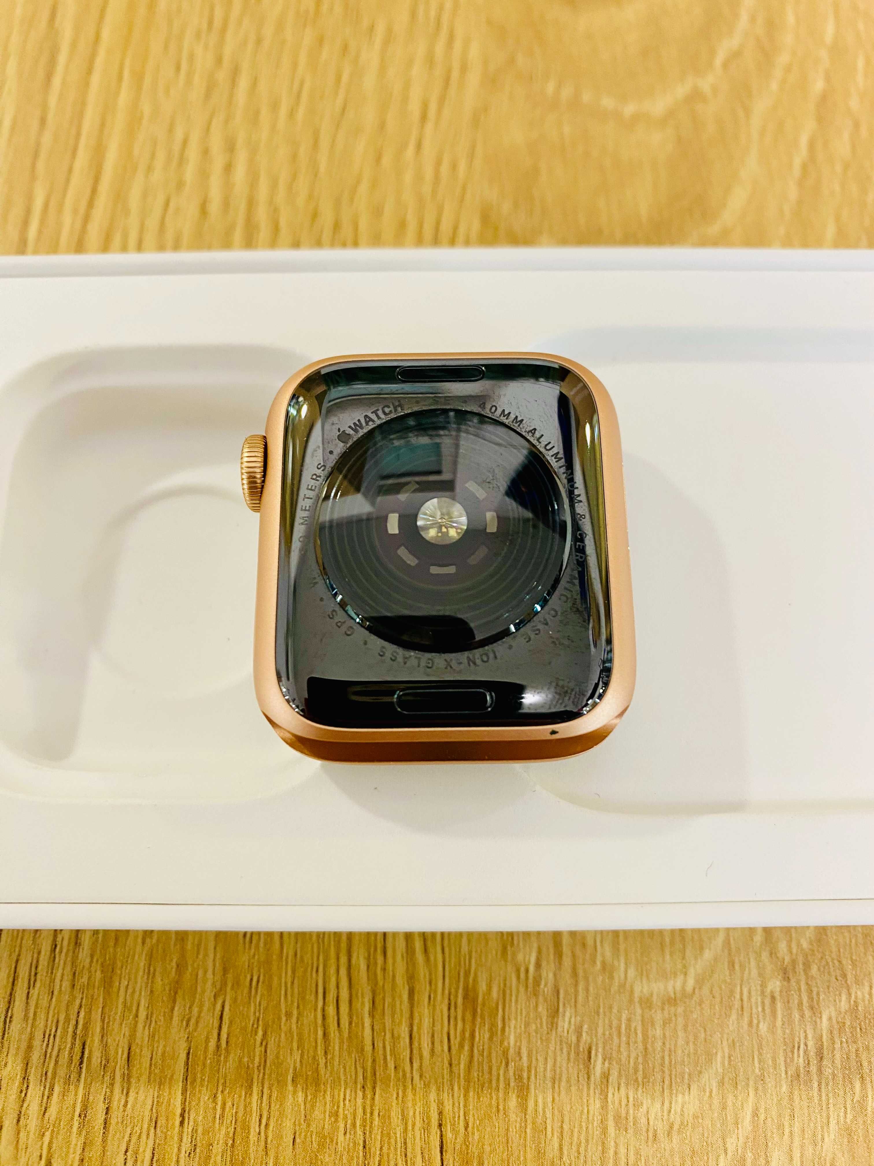 Apple Watch SE, 40 mm, Gold Alu, Starlight Sp Band S/M, GPS, 98%