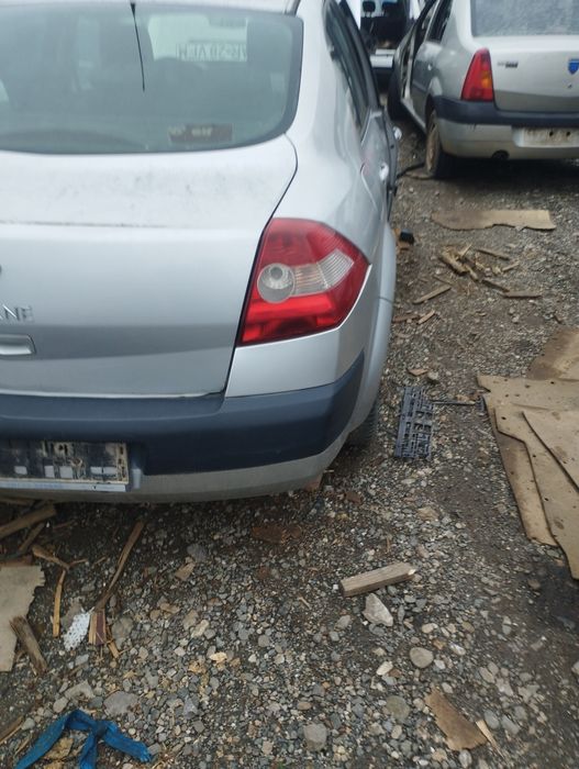 Haion porbagaj stop bara spate Renault Megane 2