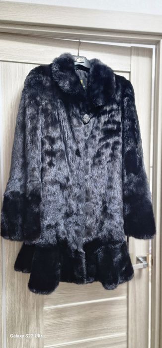 Продам новую норковую шубу
