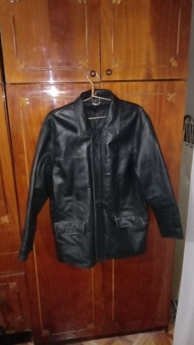 Продам кожаную куртку
