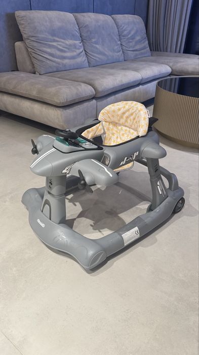 Децка проходилка chipolino