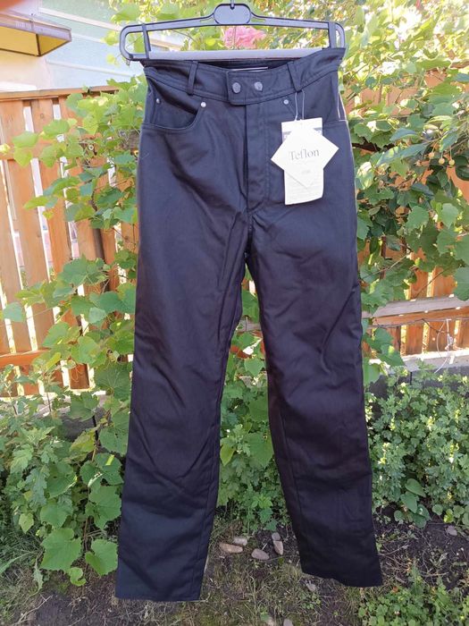 Pantaloni de motocicleata