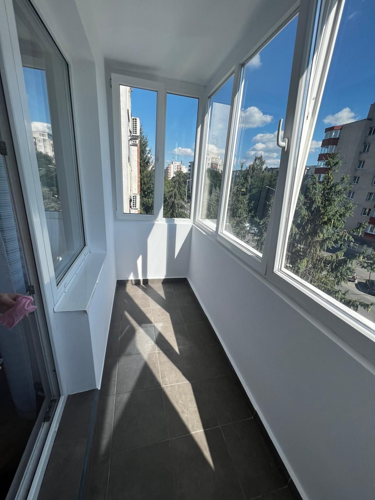 Chirie apartament cu două camere