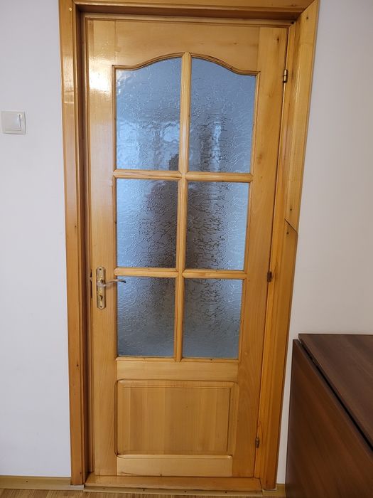 Vand usi de interior