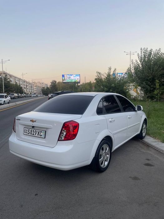 Lacetti gentra arenda vikub srochno 1500$