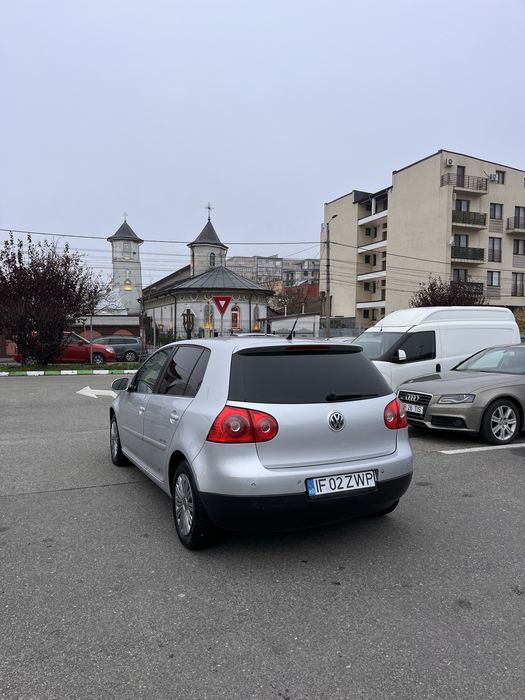 W Golf din 2009 motor 1.6 benzina km 220000 reali