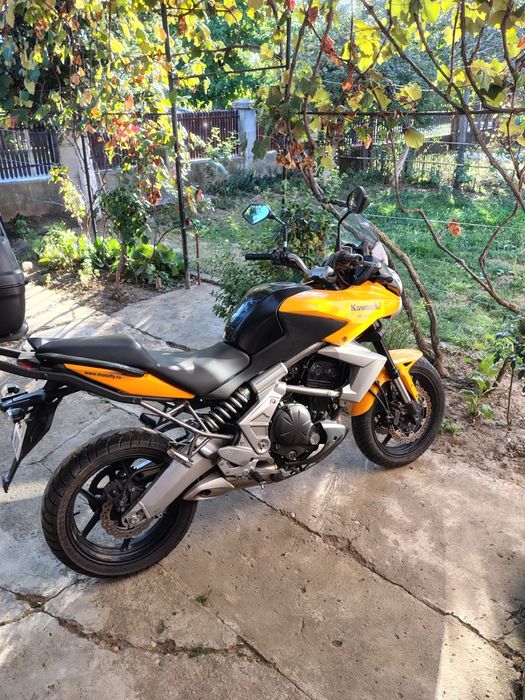 Kawasaki Versys 650 cc luna 10 -2010