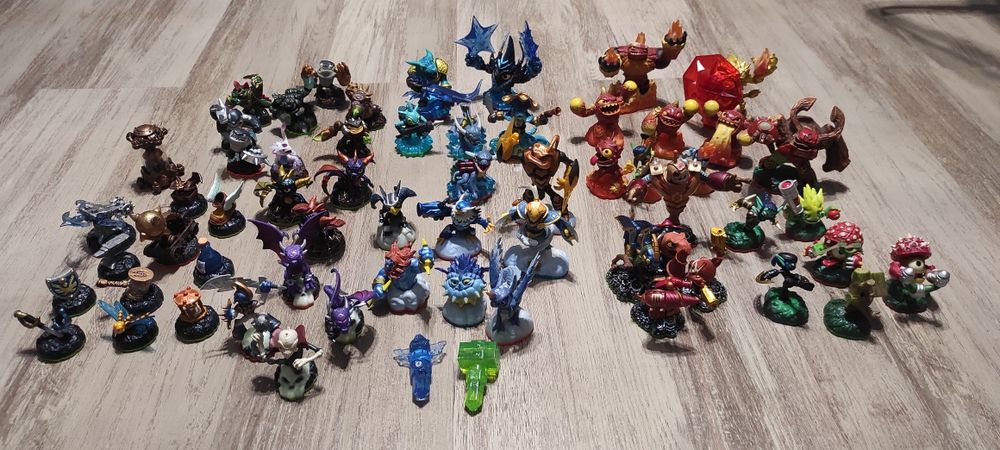 Lot figurine 50+ buc.  Skylanders Xbox360/Xbox one/ps3/ps4/wii-U