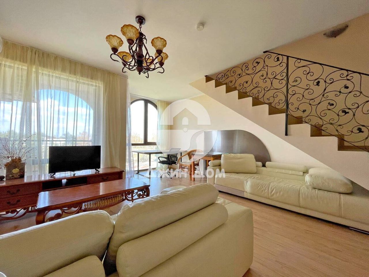 Продава се Двустаен апартамент в Несебър - 90 кв.м за 1333 €/кв.м - Снимка #1