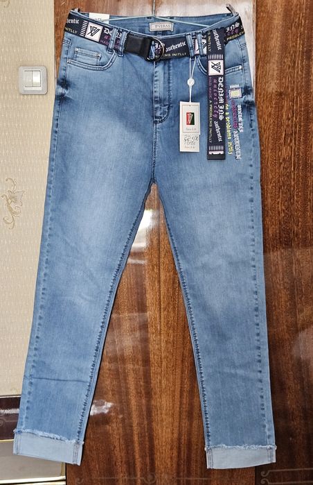 Продам джинсы женские