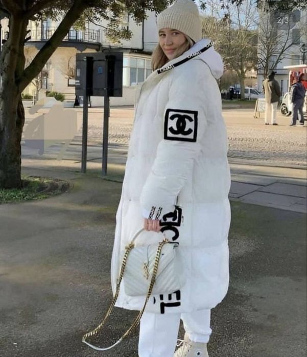 Geaca dama Chanel lunga