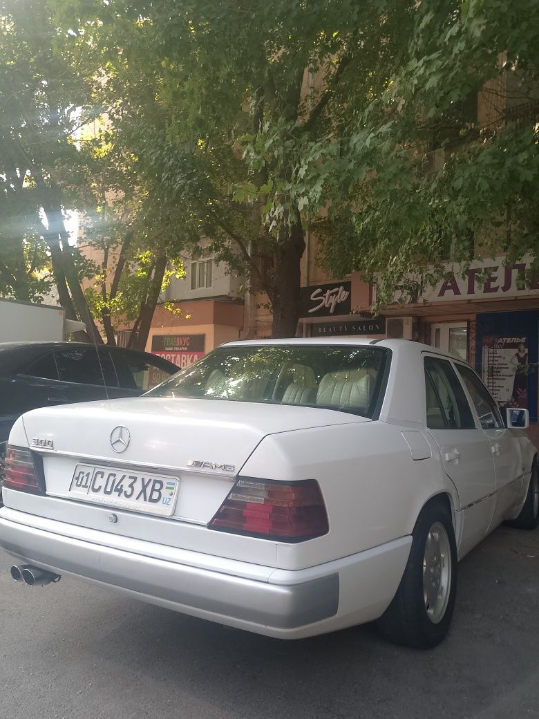 Mercedes 1987 yil