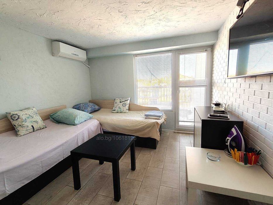Дава се под наем Едностаен апартамент в Несебър - 20 кв.м за 128 € - Снимка #1