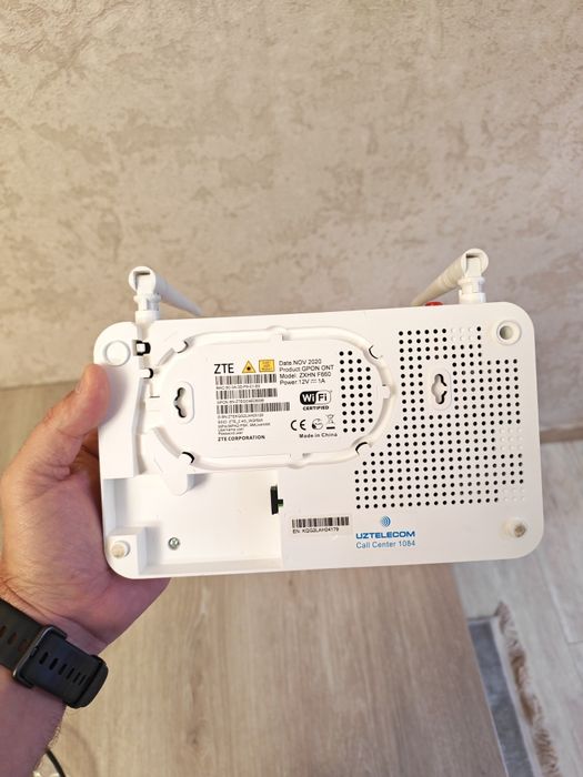 Wi-Fi роутер GPON ZTE ZXHN F660.