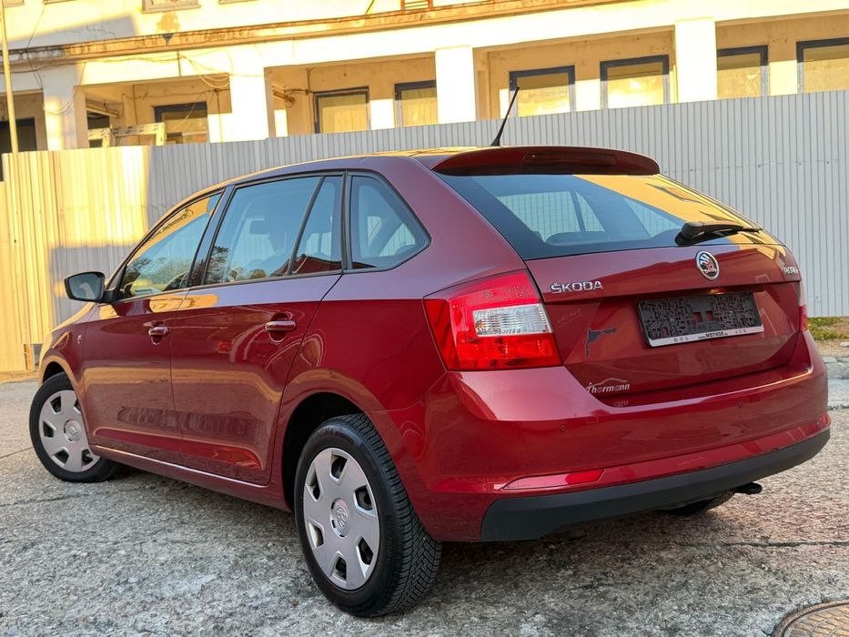 Skoda Rapid 2015-benzina!
