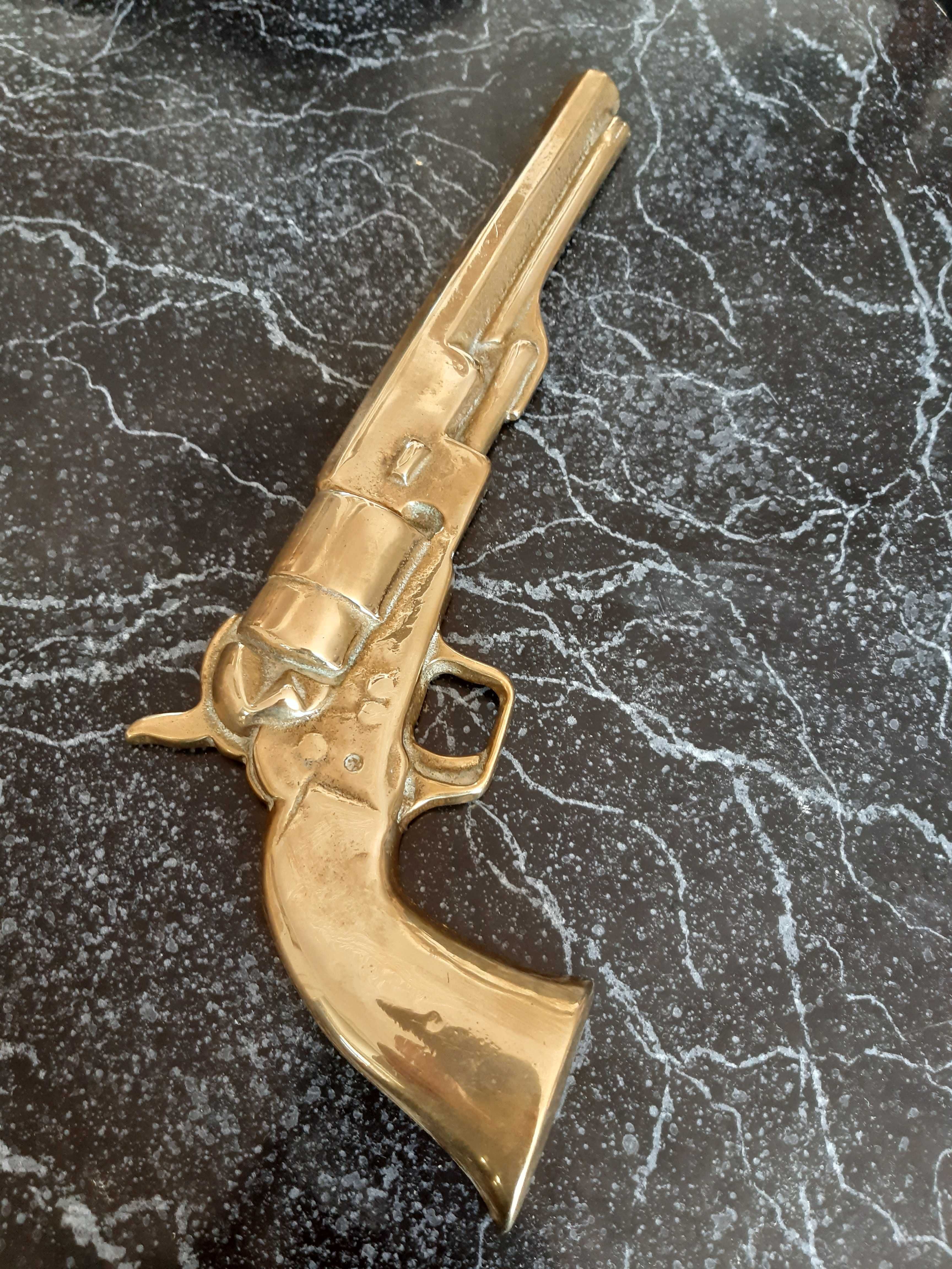 Ornament pistol din bronz, lungime 32cm