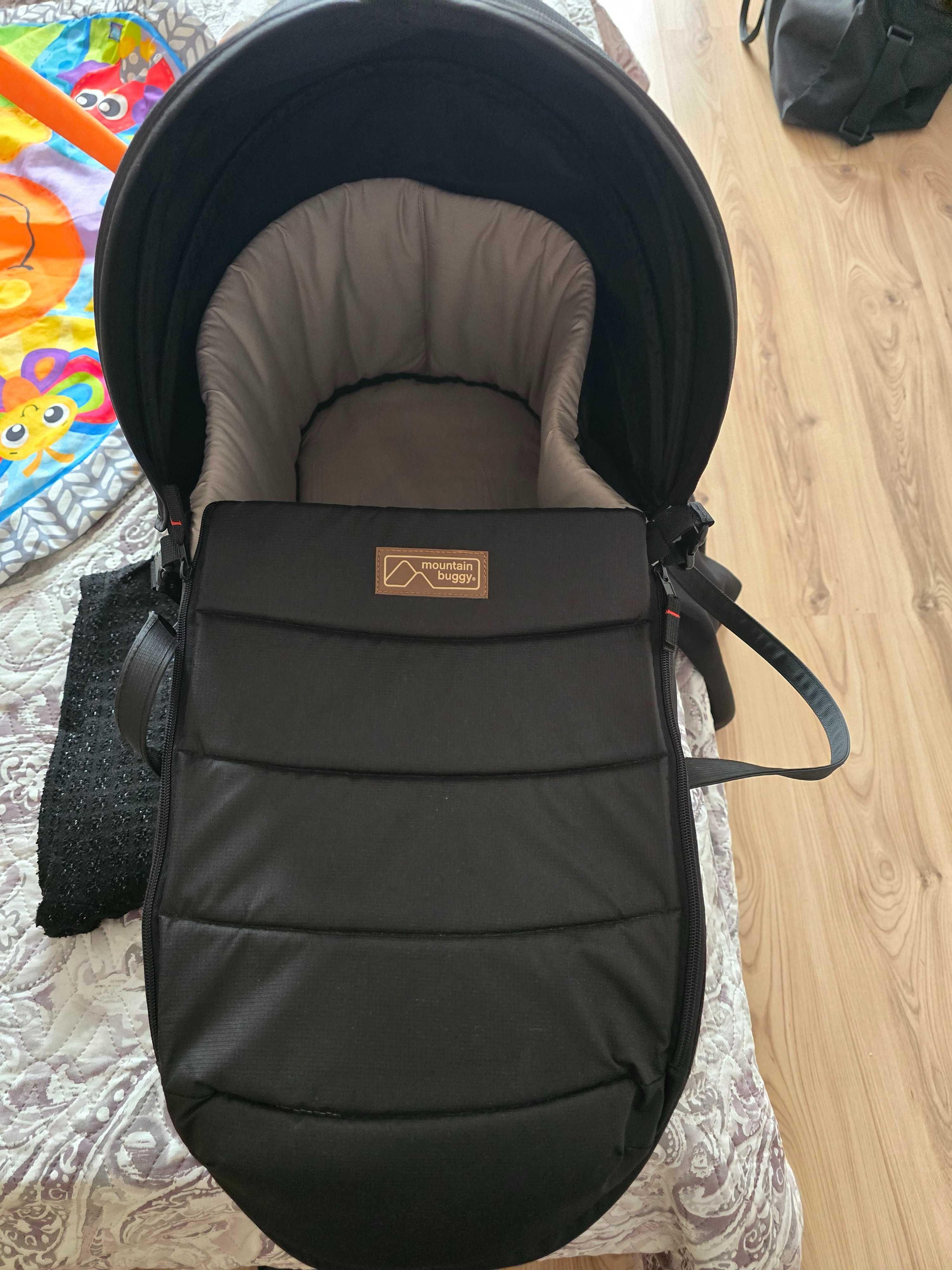 Mountain Buggy кошове за новородени