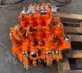 Distribuitor hidraulic Kobelco 7065 - Piese de schimb Kobelco