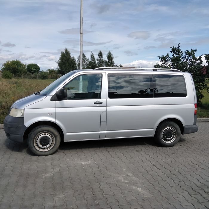 Vând microbus Volkswagen Caravelle