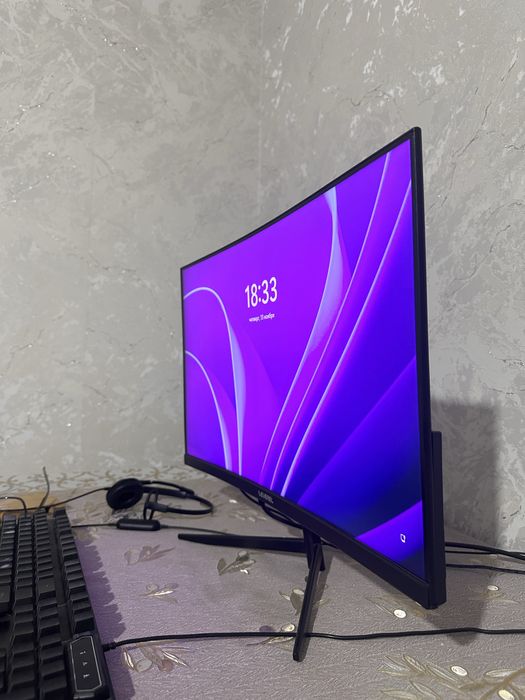 EVEREL MONITOR 24’’ curved