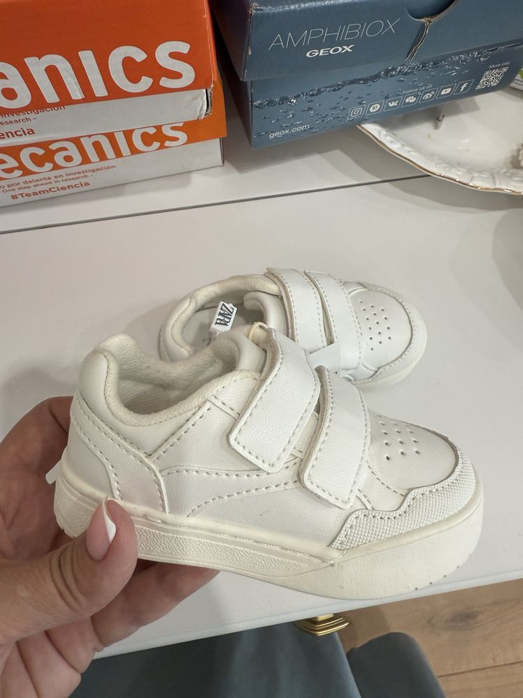 Кеды Zara и сандалий Biomecanic 21 р.новые