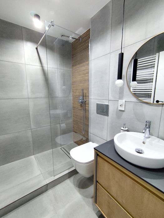 Închiriez apartament zona centrala Școlilor/Plevnei