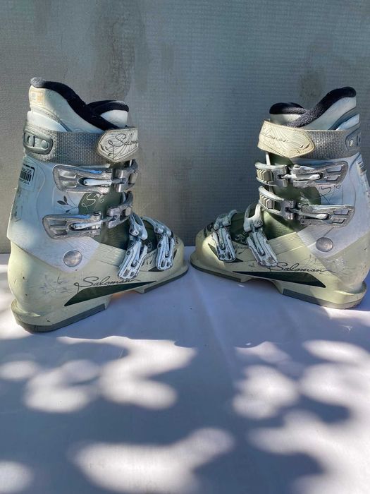 Clapari ski schi Salomon RJ Divine marime EUR:36.5 Mondo:23.5