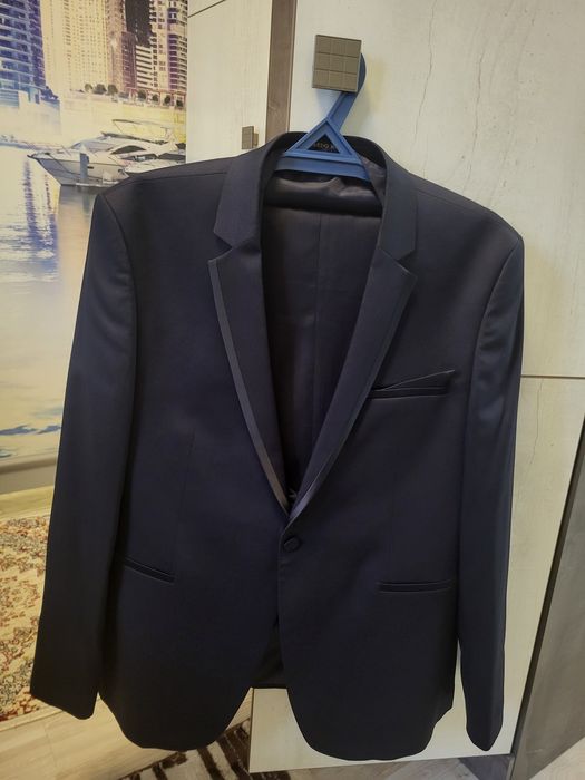 Костюм сатылады почти новый !