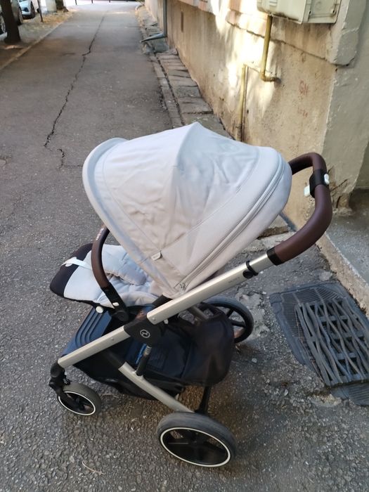 Vând cărucior Cybex S Lux + pelerina de ploaie, 1450 lei neg.