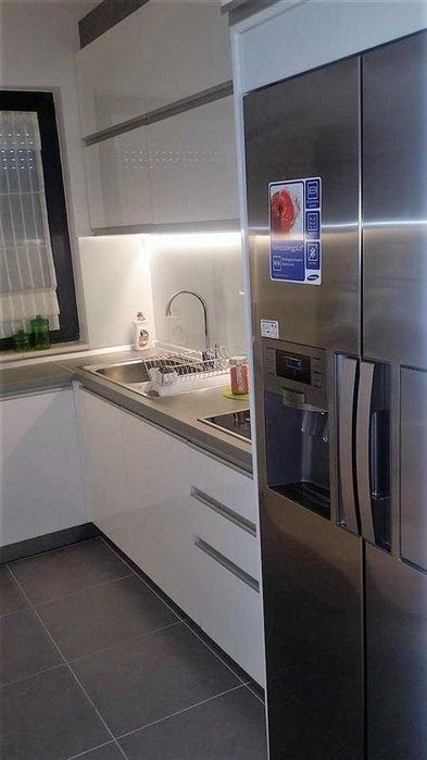 Дава се под наем Двустаен апартамент в Бургас, Възраждане - 61 кв.м за 219.3 € - Снимка #2