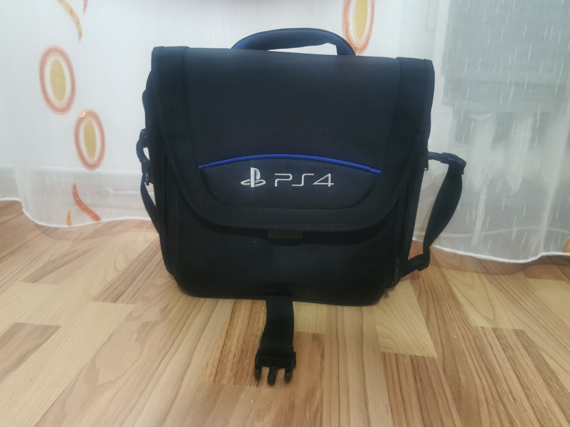 Vând geantă pentru ps4