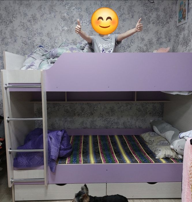 Двухъярусная кровать