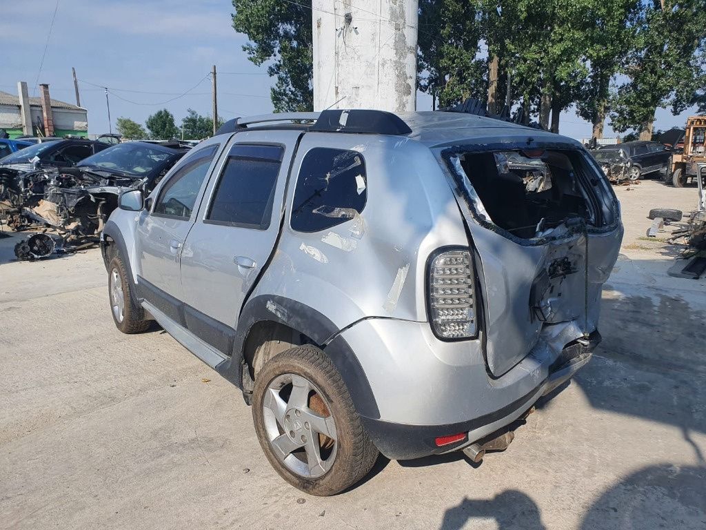usa portiera stanga dreapta fata spate aripa fuzeta etrier  Dacia Duster 2012, motor 1.5 dci 110cp k9k.898 dezmembrez