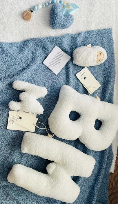 Бебешки Плюшени букви за малки принцове и принцеси