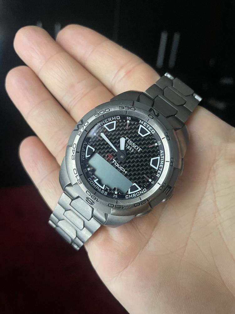 Tissot t touch expert titanium