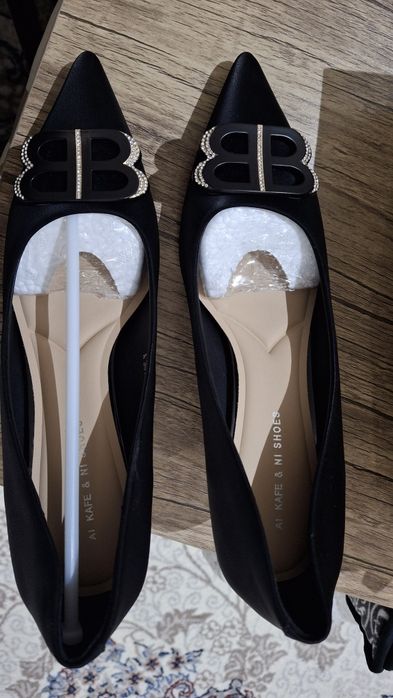 Продам новые женские туфли